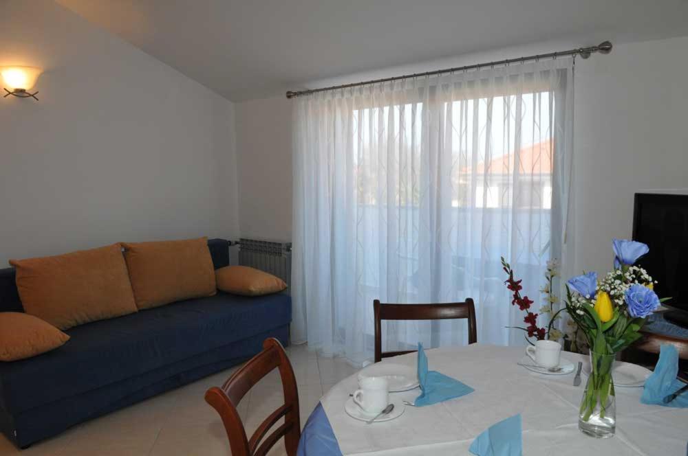 Apartments Mina Porec Exterior photo